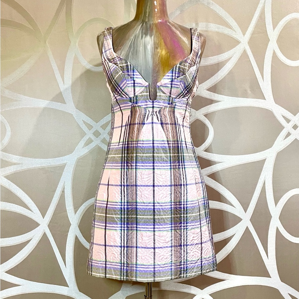 Coctail dress with plunging neck bra Barbie style